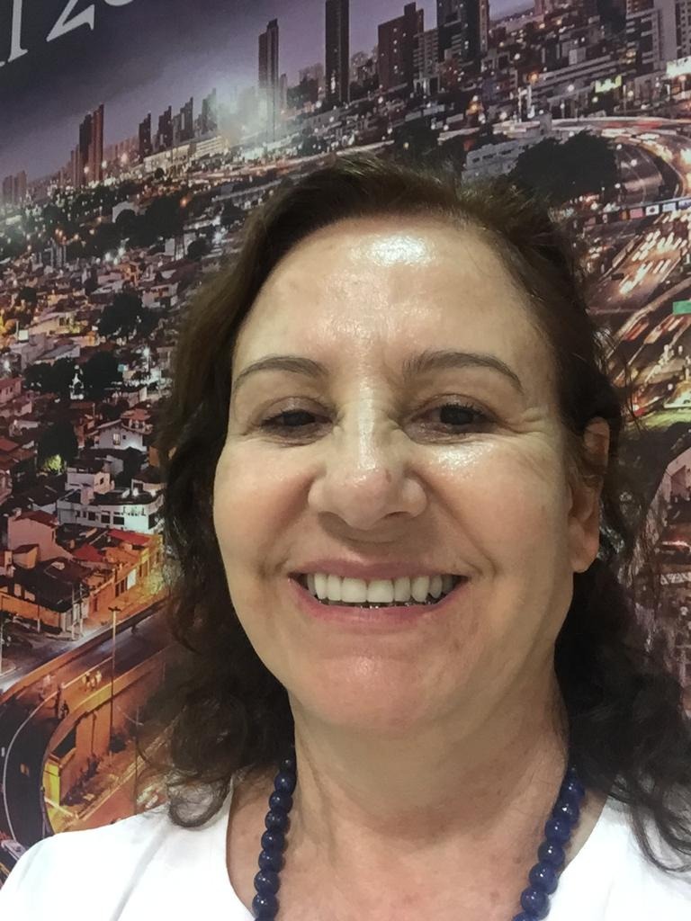 Dra Ângela Diniz Campos